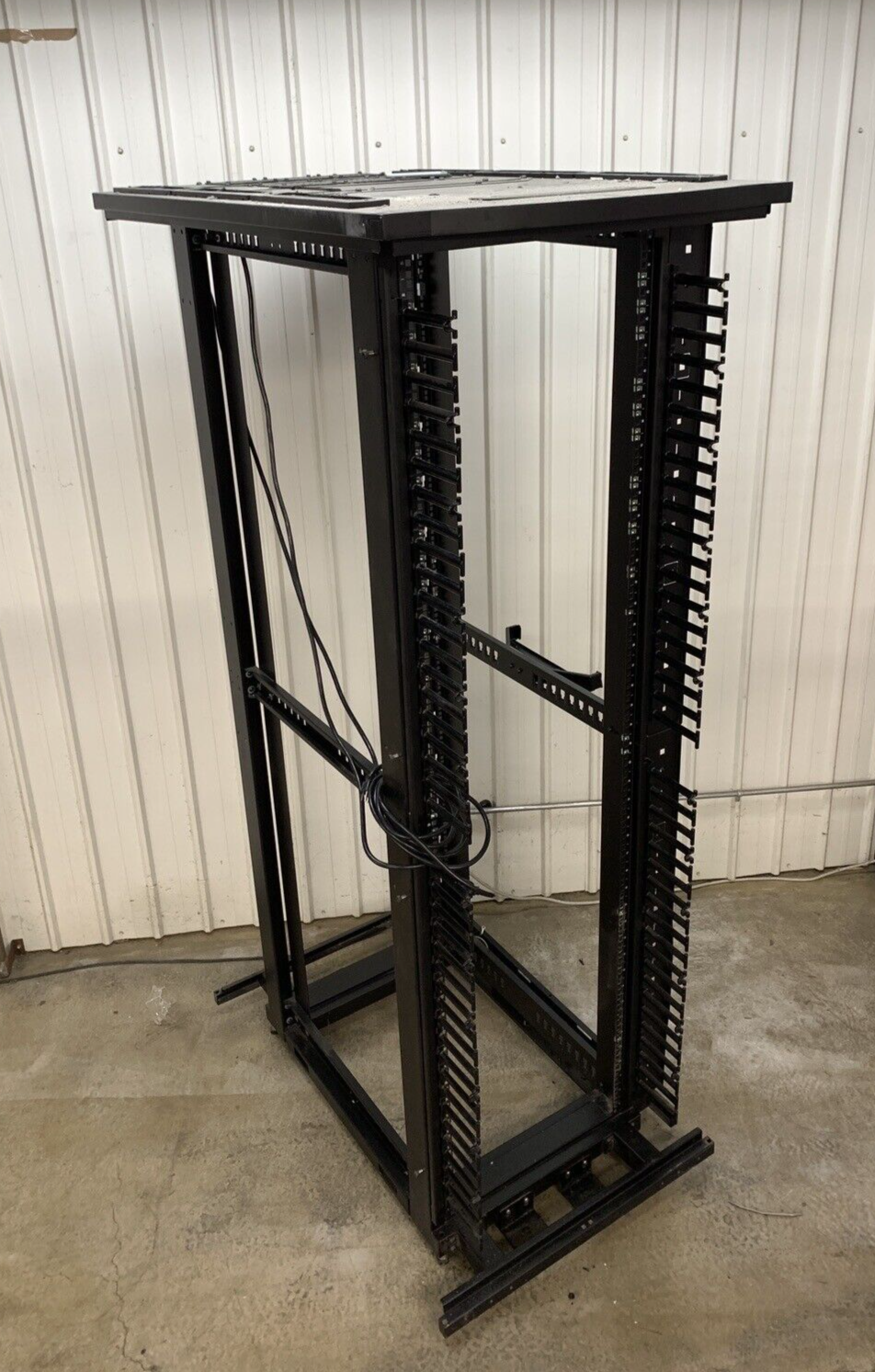Siemen Vertipod Server Rack 45U Vp2-0AC111 Right Side No Panels