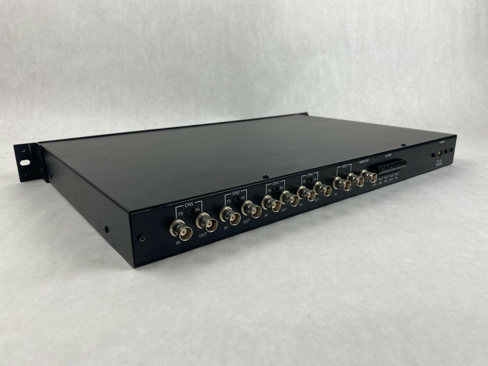 Vicon Model V4300QS Digital Color Quad Splitter