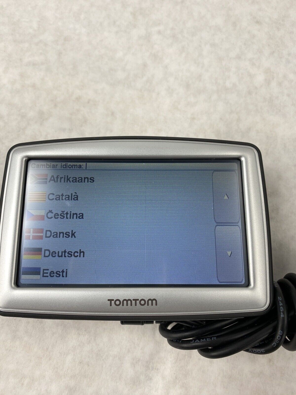 TomTom XL 330S GPS Navigator 4.3" LCD Touchscreen + Auto Power Adapter bundle