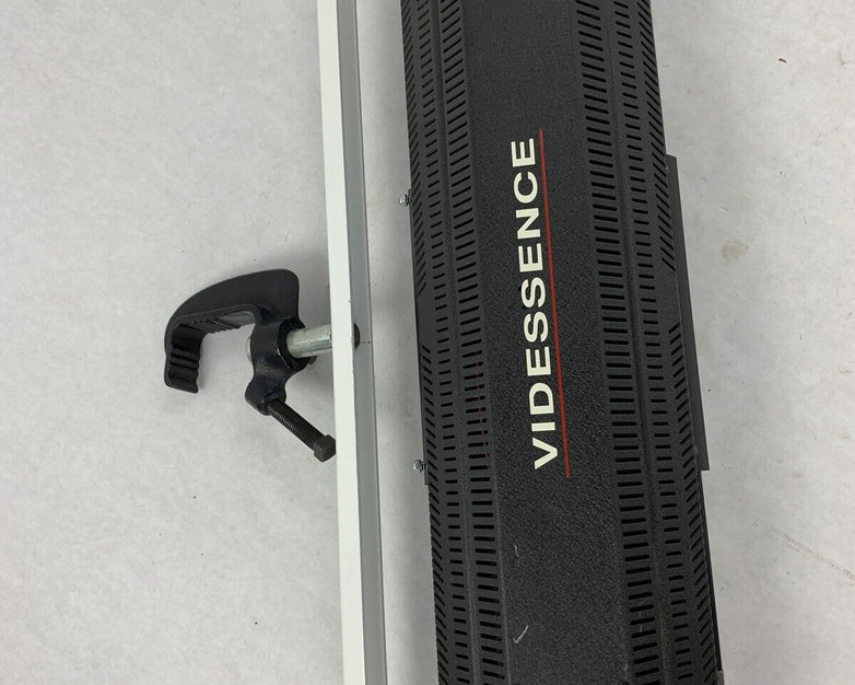 Videssence 24" Sustained  RGB Light, bulbs are out.