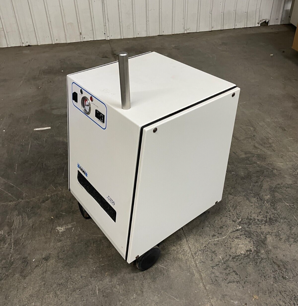 Newport Medical C250 Air Compressor C250-110/120V-R, 39.5 Hours, NMI